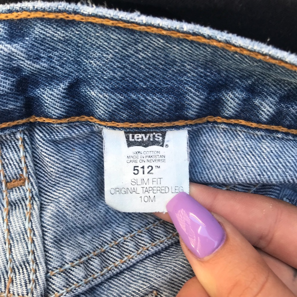 levi mom jeans - Picture 4 of 4